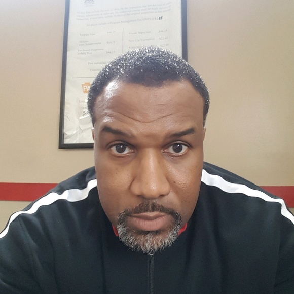 Meet your Posher, Tim - Picture 1 of 2